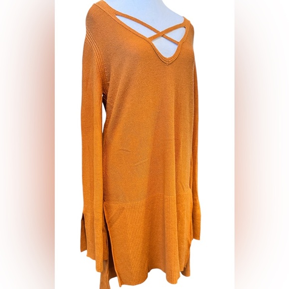 Free People | Criss Cross Knit Tunic Sweater (L) - Picture 3 of 9